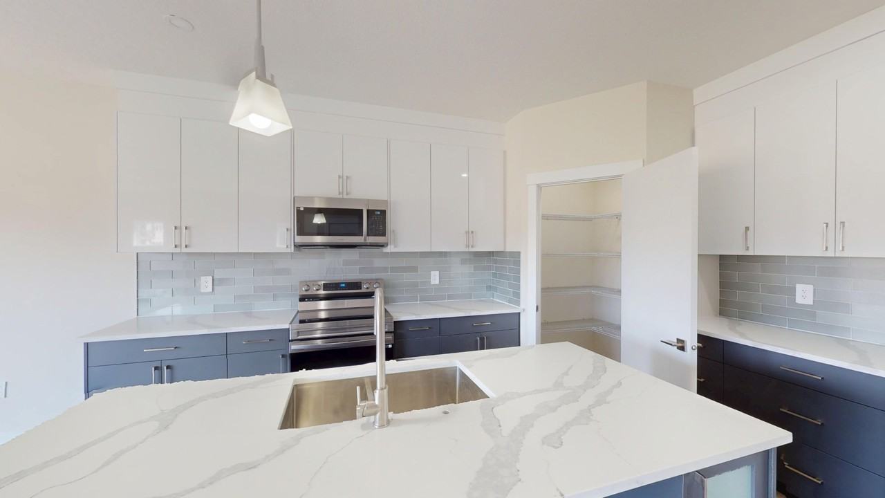 1229 Westmount Dr - Photo 2 of 19