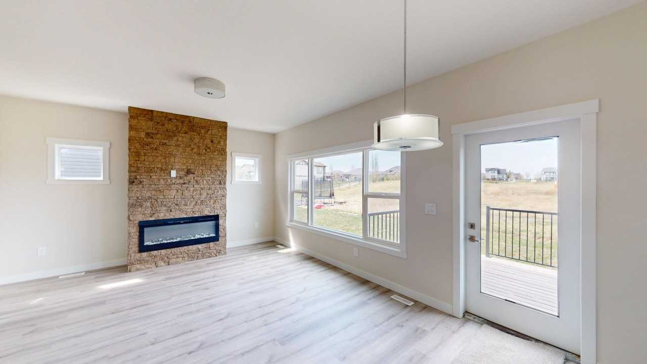 1229 Westmount Dr - Photo 6 of 19