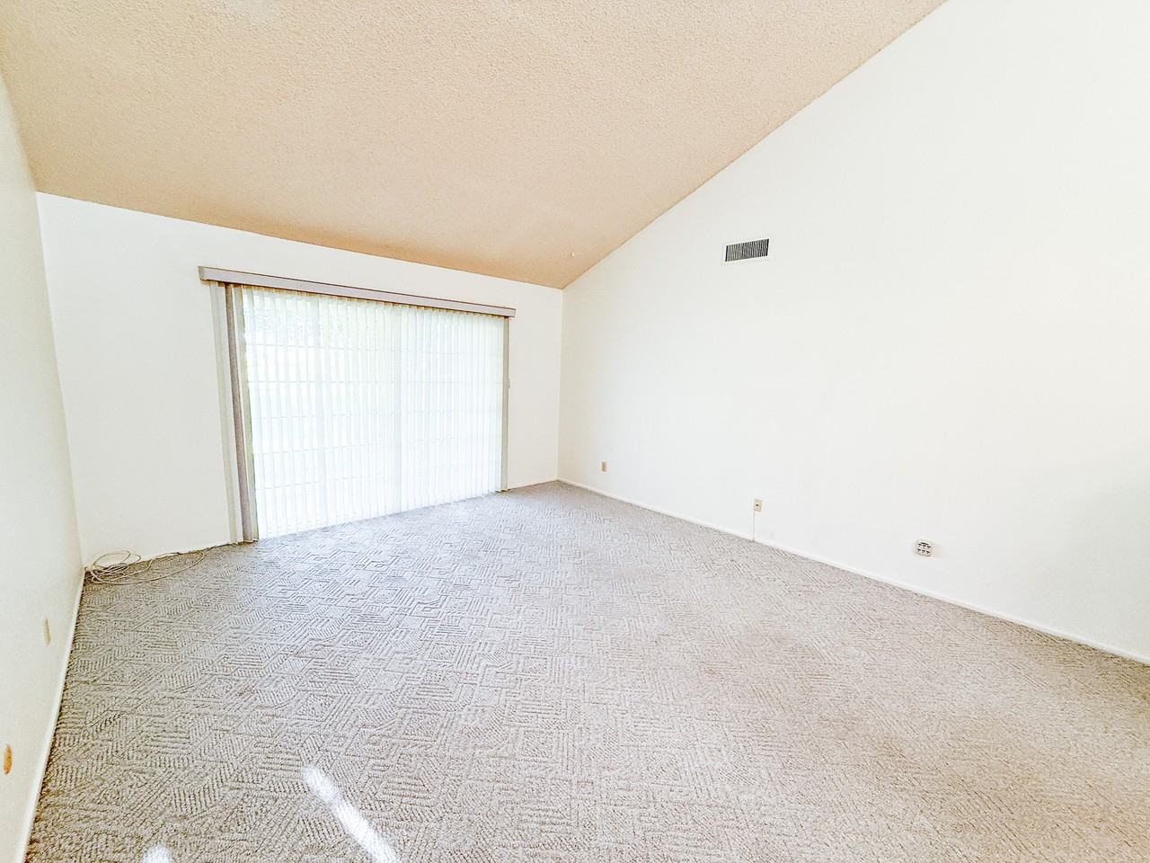 10476 S Del Montes - Photo 4 of 18