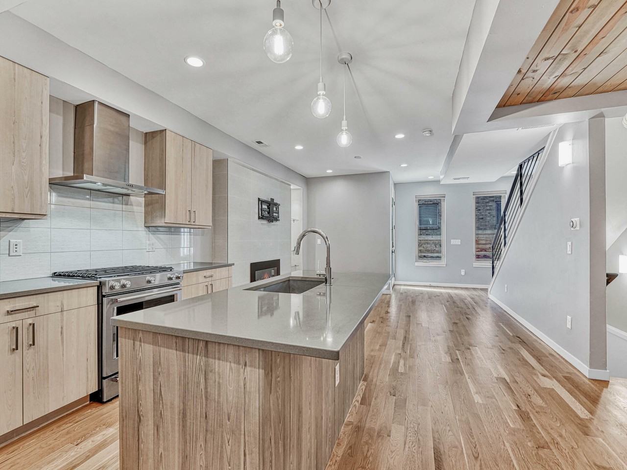 2625 W 25th Ave #4 - Photo 4 of 33