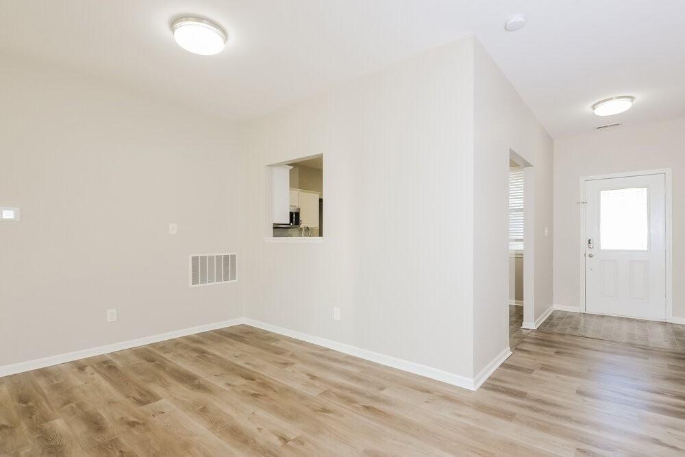 10915 Muddy River Rd - Photo 3 of 16