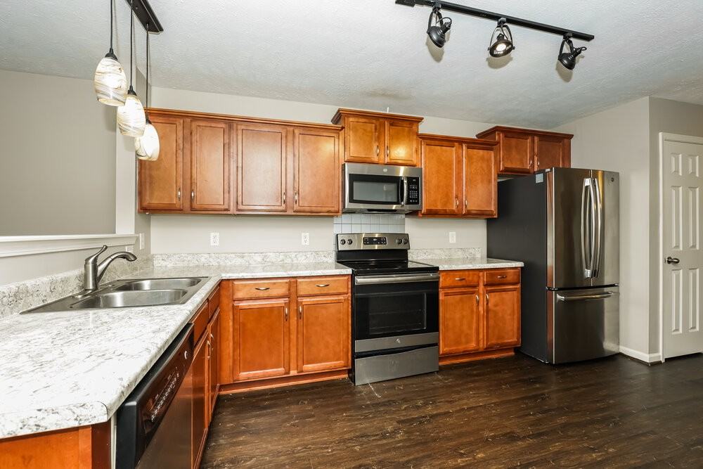 9244 Thomason Trl - Photo 7 of 17