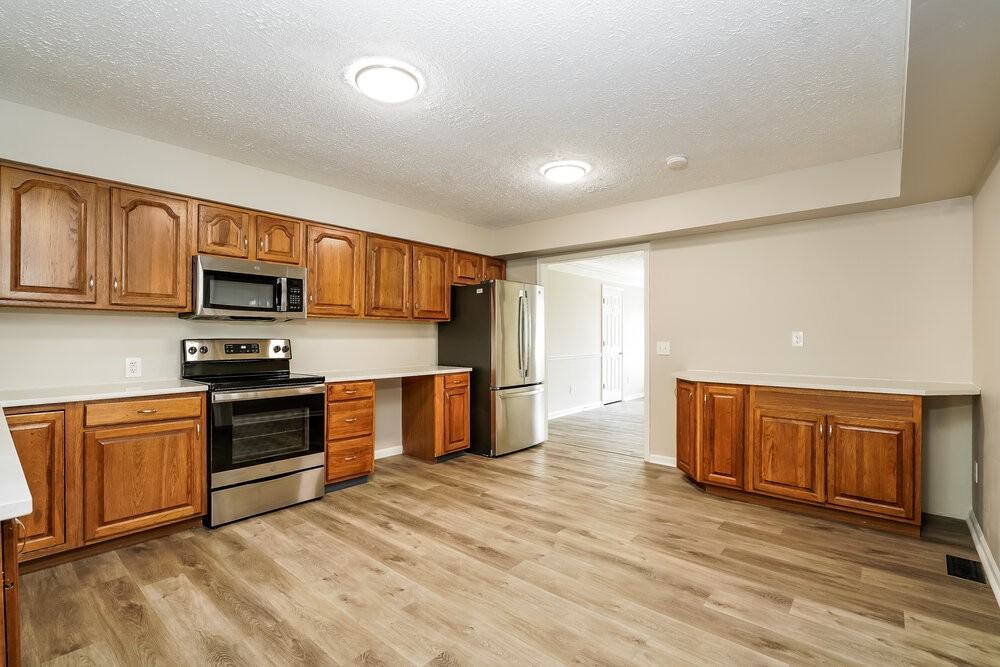 5112 Beechwood Rd - Photo 5 of 16