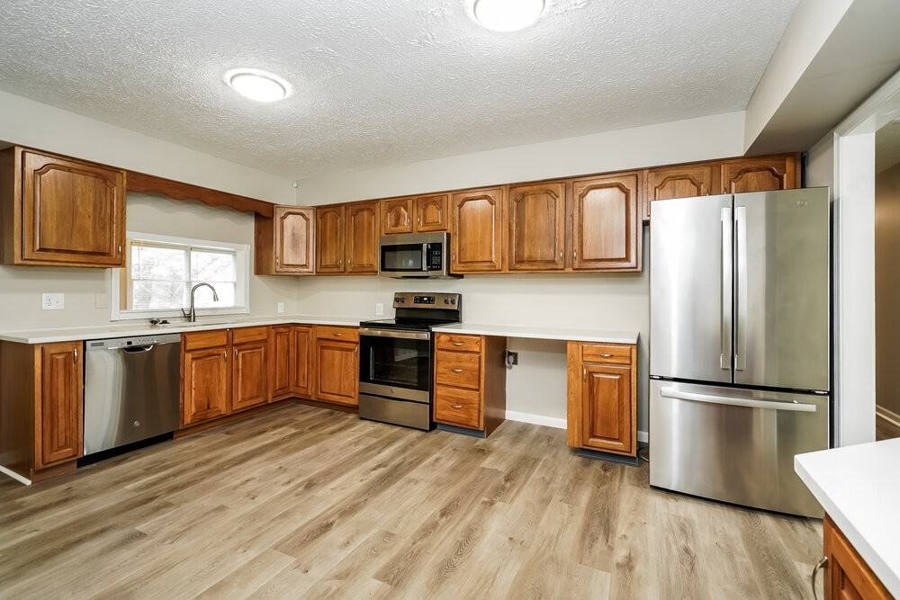 5112 Beechwood Rd - Photo 6 of 16