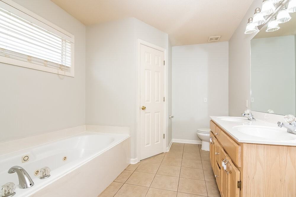 1851 Timber Way N - Photo 7 of 15