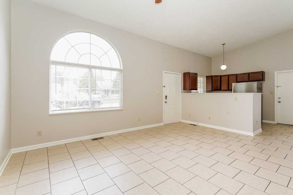 1435 Michigan Rd - Photo 5 of 18