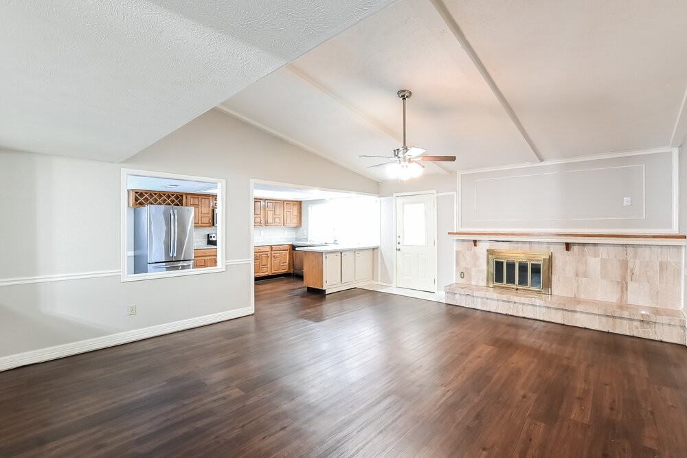 2719 Killdeer Ln - Photo 4 of 16