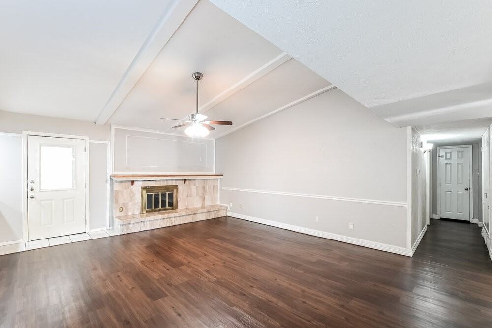 2719 Killdeer Ln - Photo 5 of 16