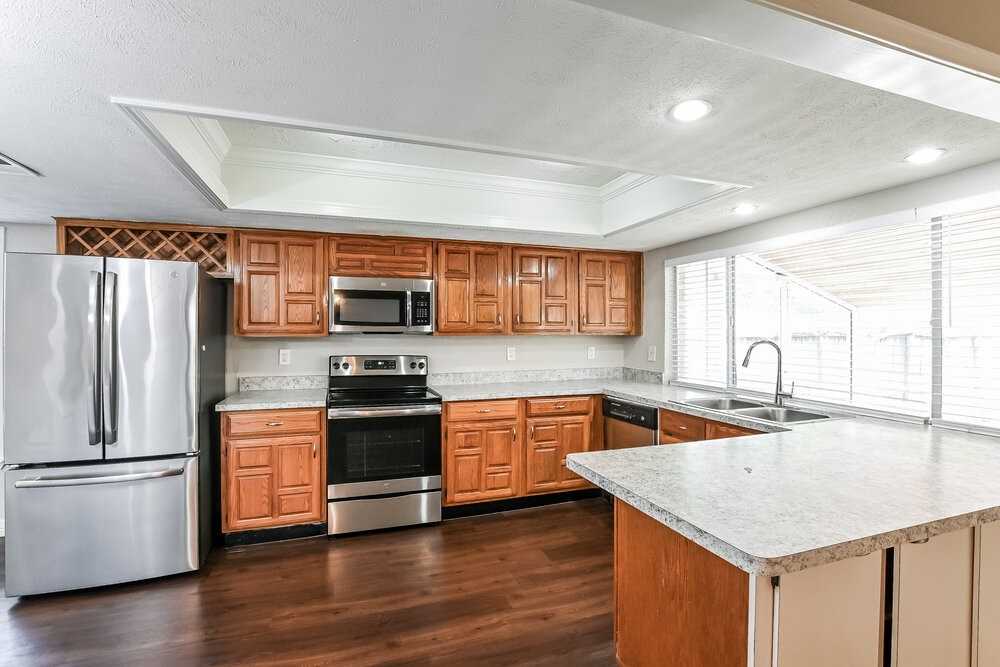 2719 Killdeer Ln - Photo 6 of 16