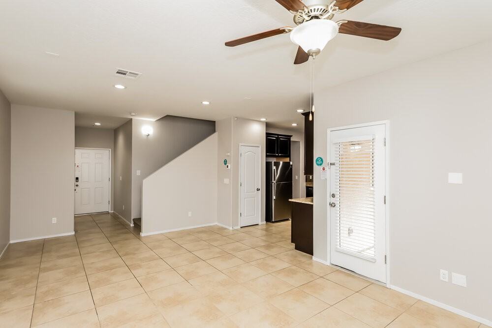 7585 Perla Del Mar Ave - Photo 6 of 17