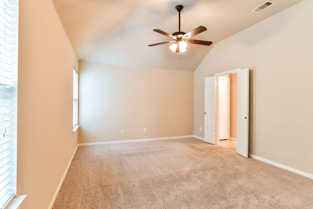 13407 Forest Pines Village Ln - Photo 5 of 15