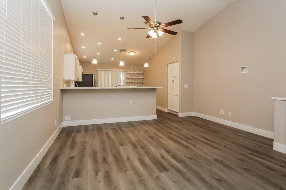 5515 Black Sea Ct - Photo 3 of 16