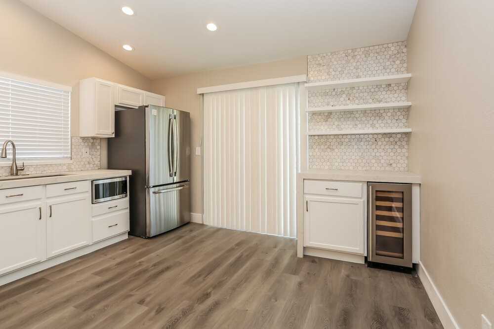 5515 Black Sea Ct - Photo 5 of 16