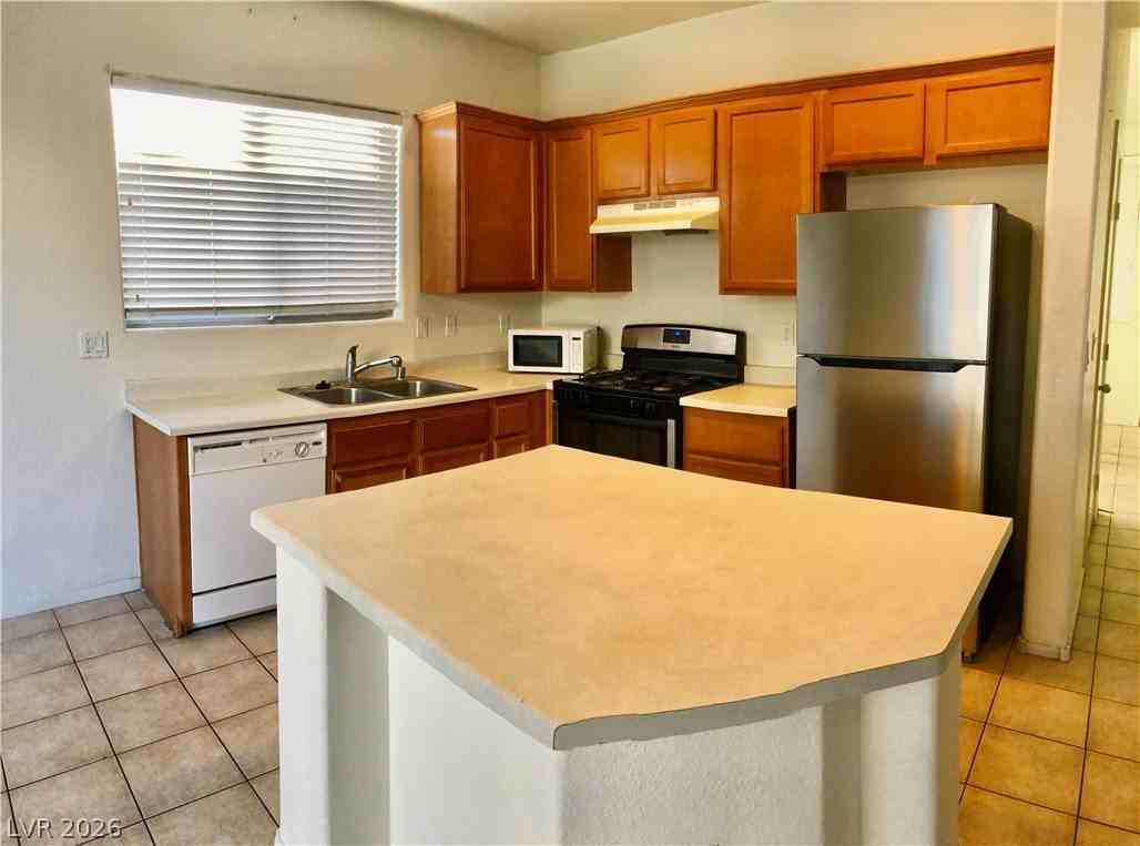 3525 Midnight Mist Ct - Photo 5 of 15