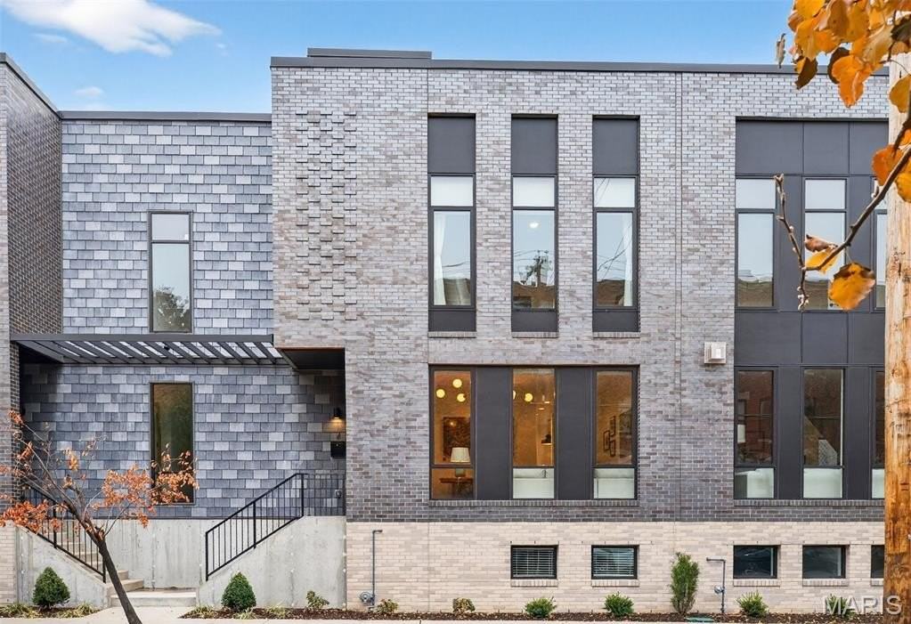 215 N Sarah St #7 - Photo 4 of 39
