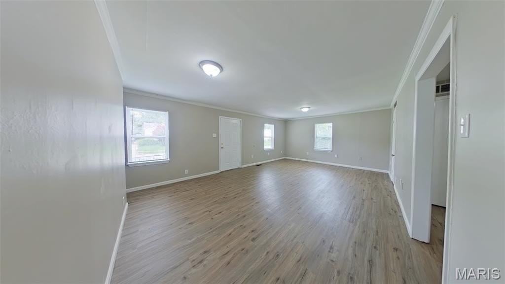 424 Shirley Ave - Photo 3 of 13