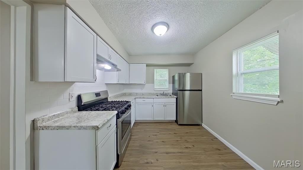 424 Shirley Ave - Photo 5 of 13