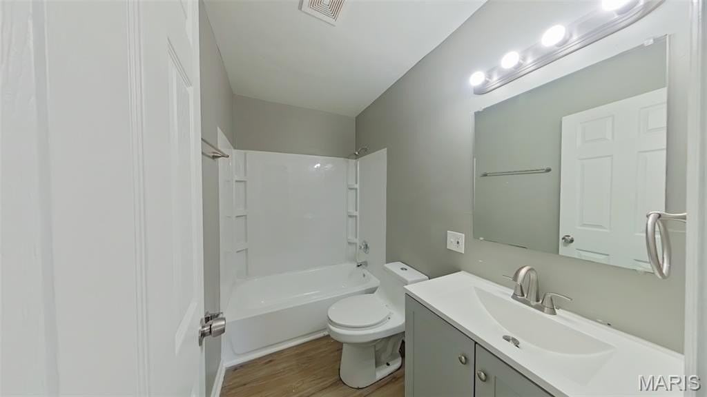 424 Shirley Ave - Photo 6 of 13