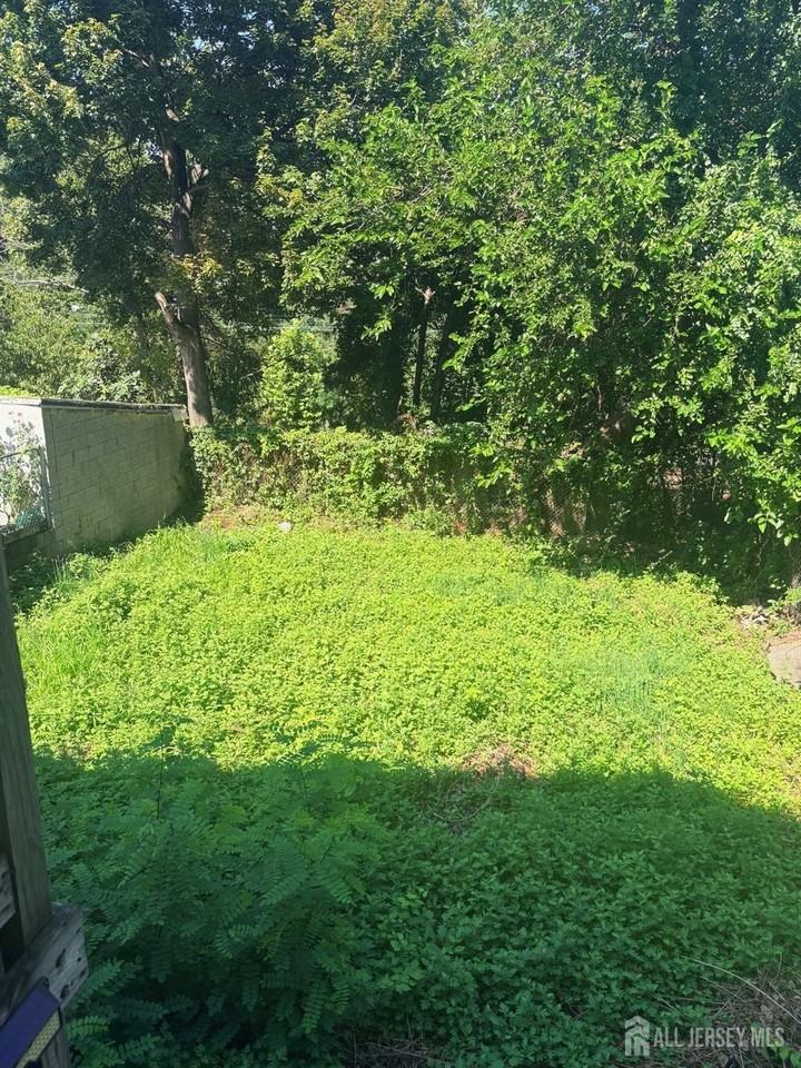 661 Catherine St #1D - Photo 6 of 6