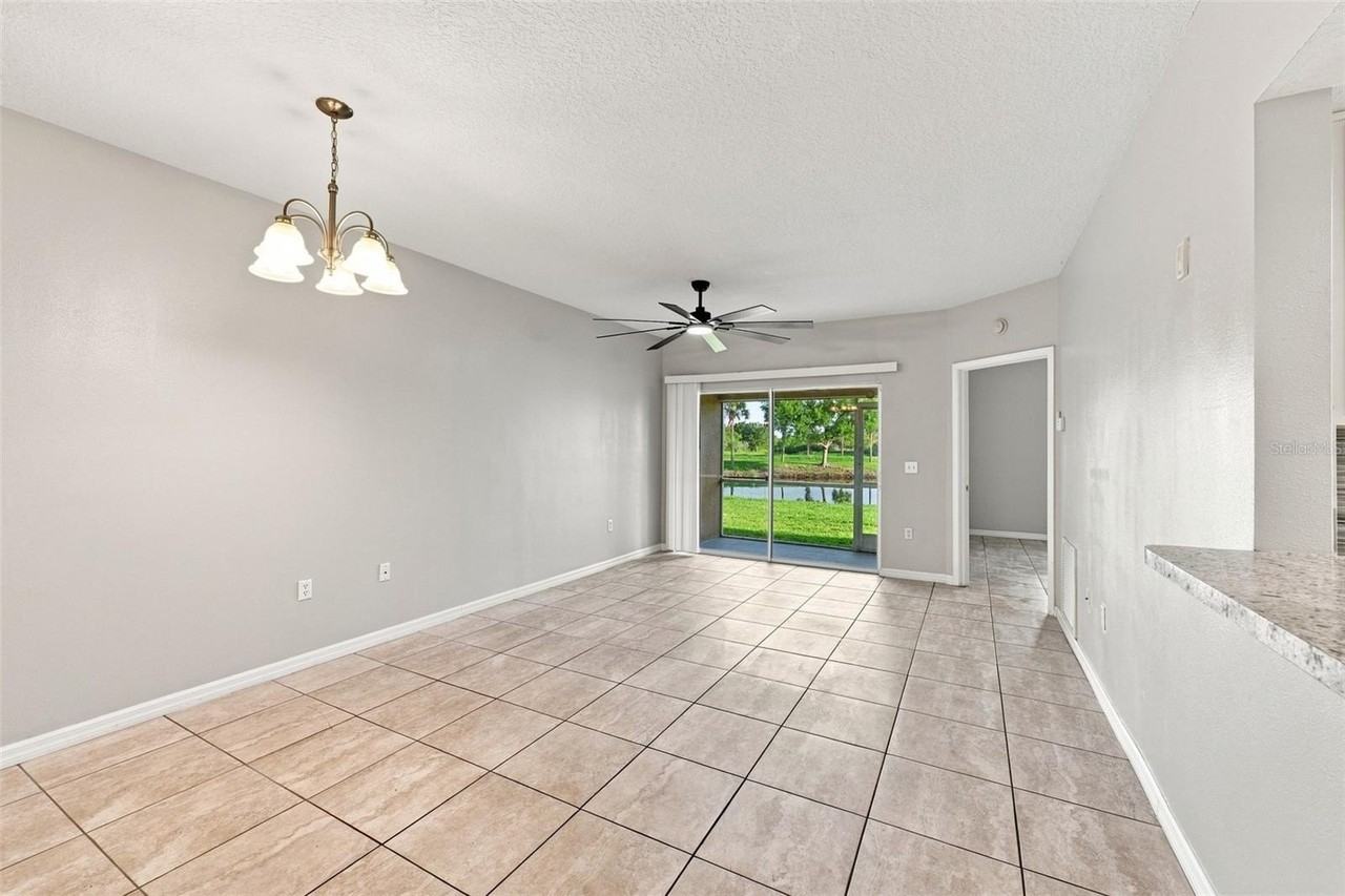6421 Cypressdale Dr #101 - Photo 4 of 38