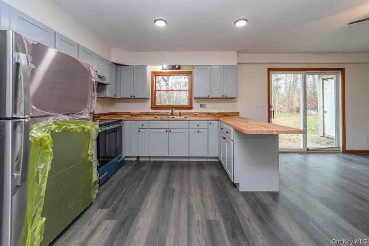 132 Red Top Rd - Photo 2 of 19