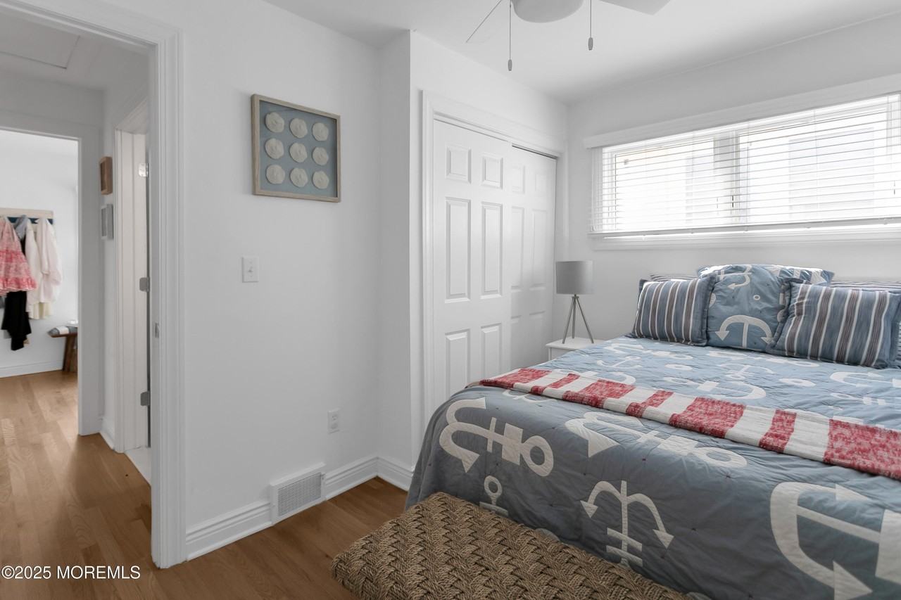 505 Jefferson Ave - Photo 7 of 29