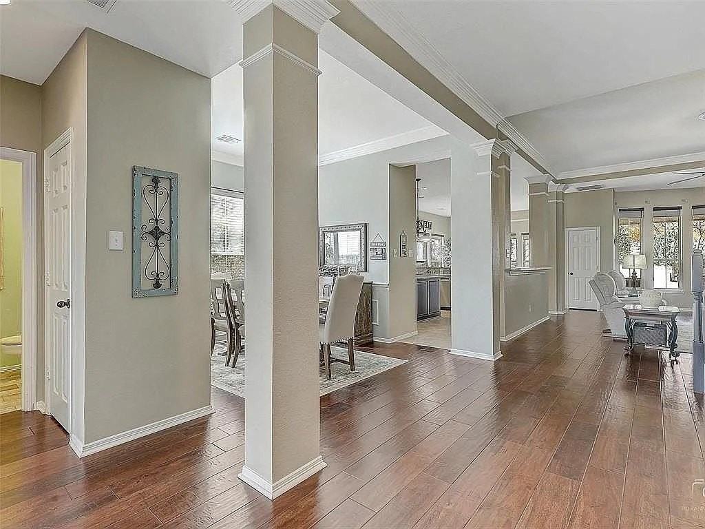 708 Hackberry Ridge Dr - Photo 5 of 8