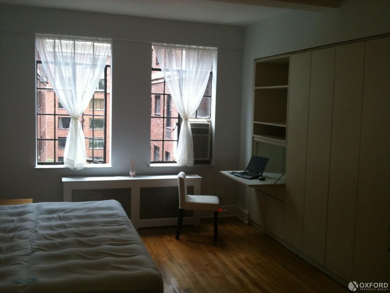 320 E 42nd St #814 - Photo 4 of 6