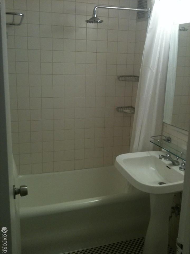 320 E 42nd St #814 - Photo 6 of 6