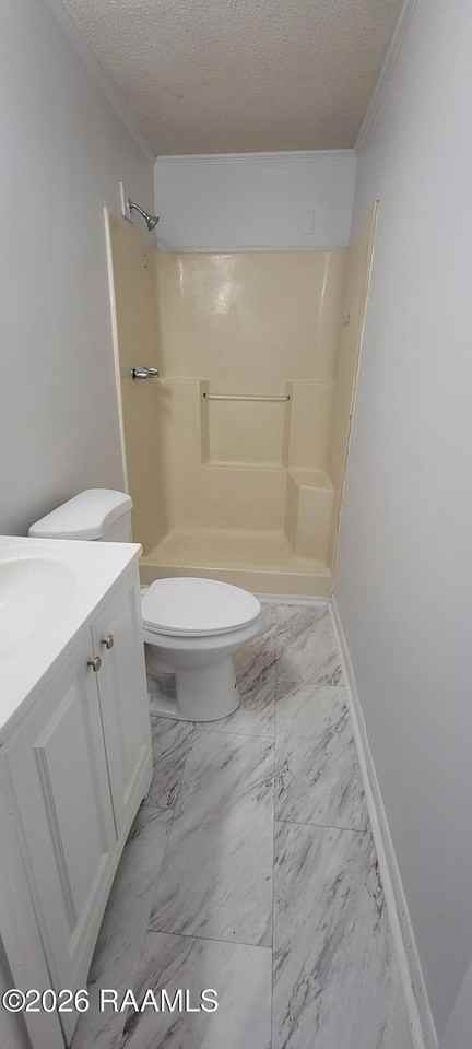 311 4th St #A - Photo 4 of 5