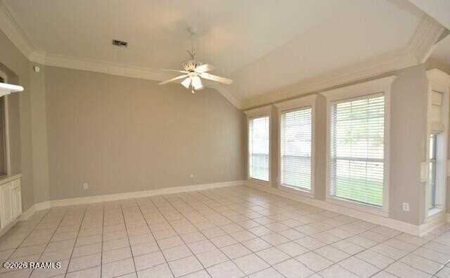 208 E Weeks Dr - Photo 7 of 25