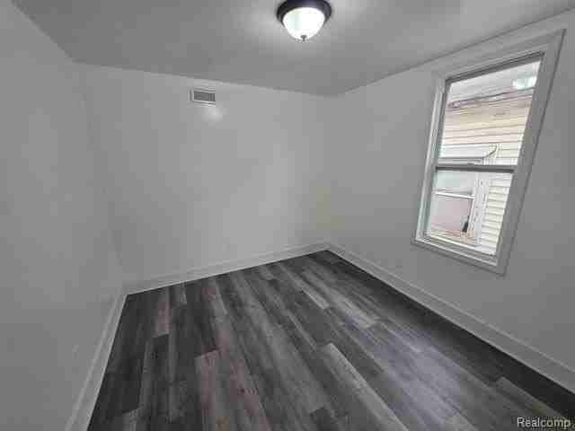 4081 Western St - Photo 7 of 12