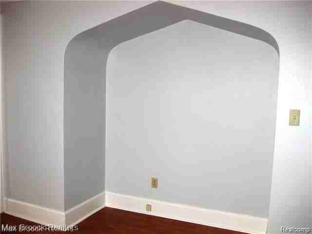 1247 Franklin Rd - Photo 2 of 13