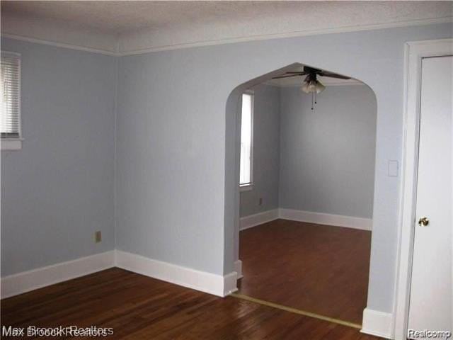 1247 Franklin Rd - Photo 3 of 13