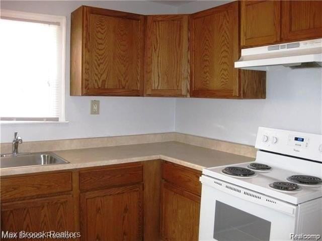 1247 Franklin Rd - Photo 4 of 13