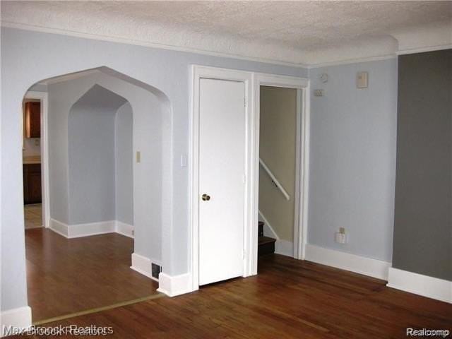 1247 Franklin Rd - Photo 6 of 13