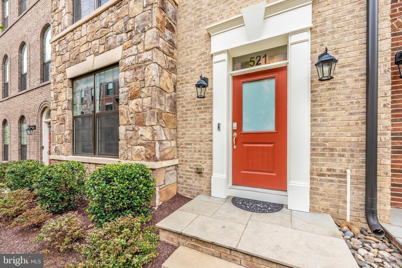 521 Triggerfish Dr - Photo 2 of 50