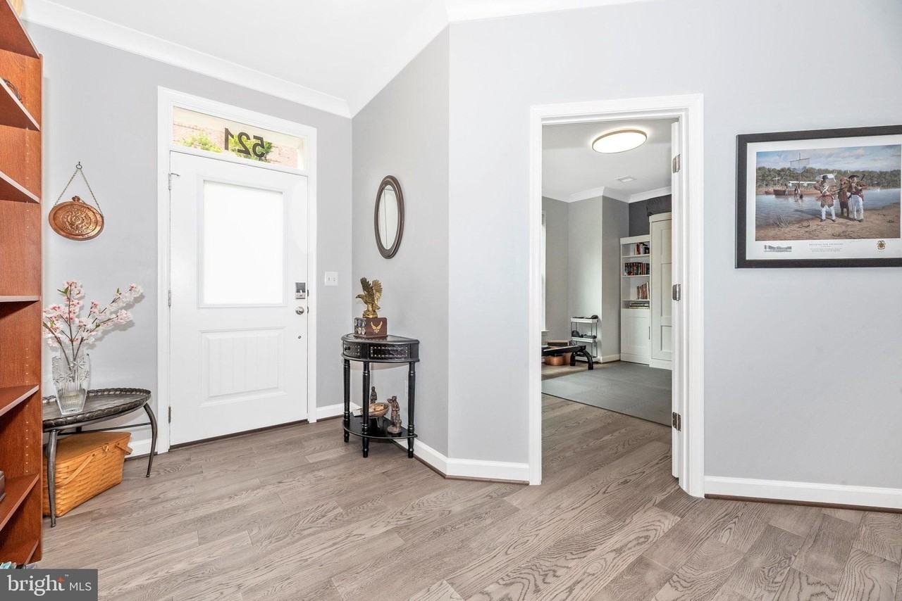 521 Triggerfish Dr - Photo 3 of 50