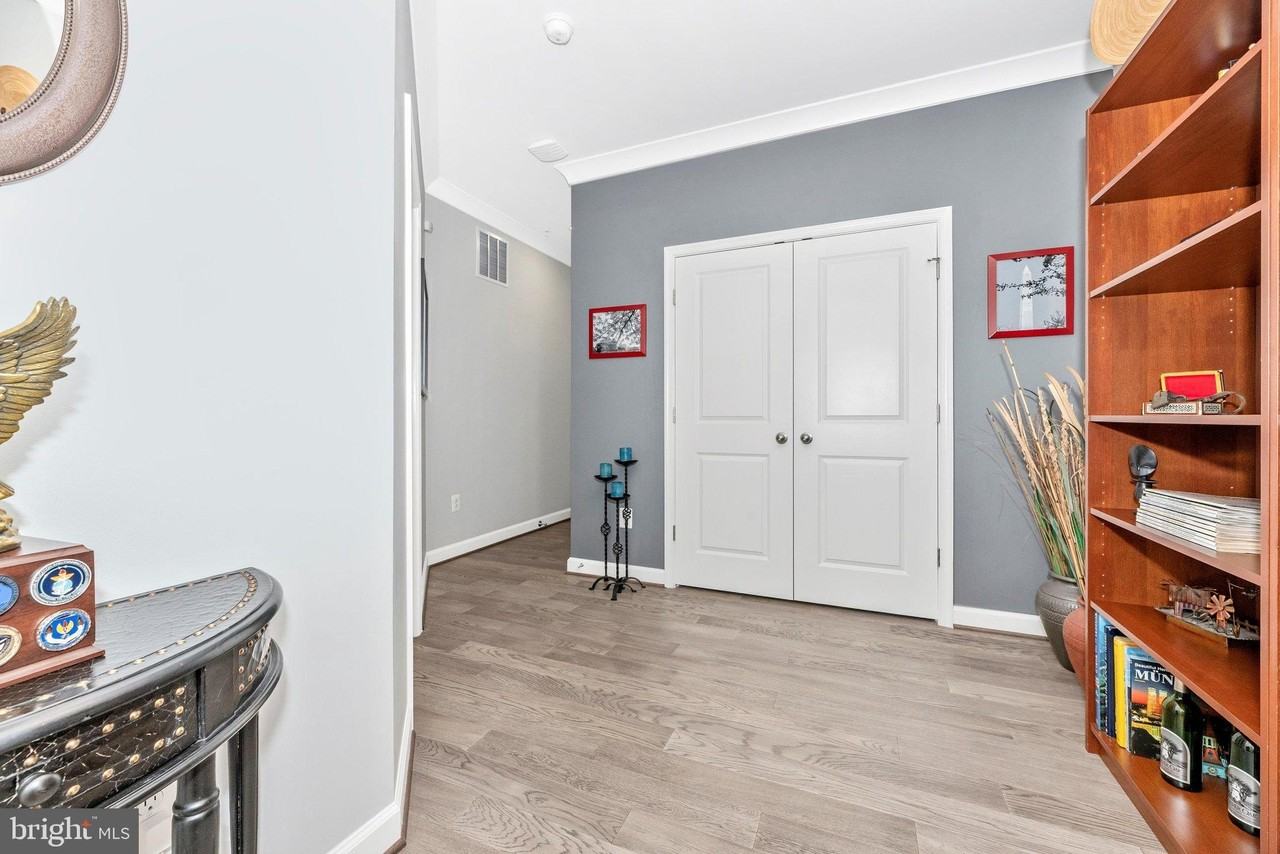 521 Triggerfish Dr - Photo 4 of 50