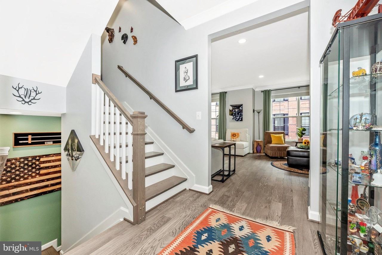 521 Triggerfish Dr - Photo 5 of 50