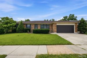 featured image of 4874 Vermilion Dr