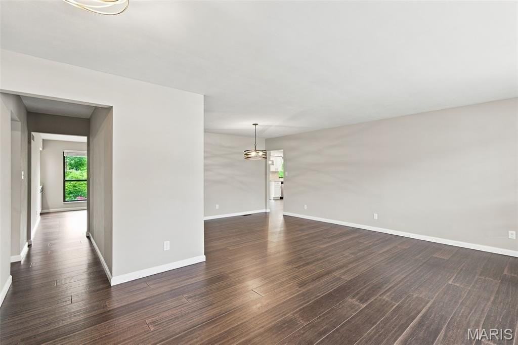 4874 Vermilion Dr - Photo 4 of 46