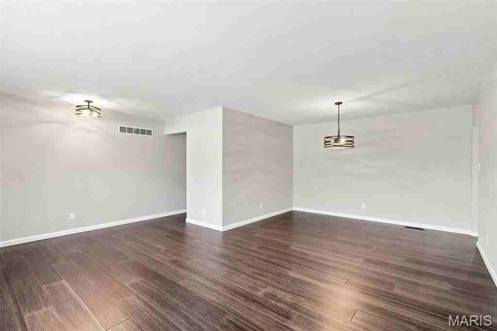 4874 Vermilion Dr - Photo 5 of 46