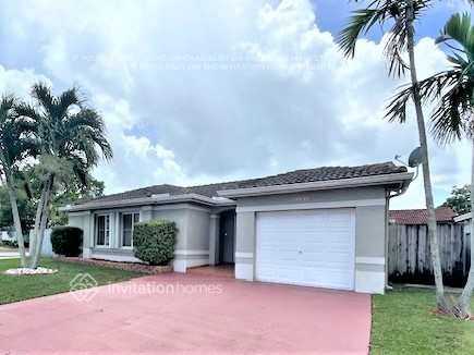 17532 Sw 137th Ct - Photo 2 of 29