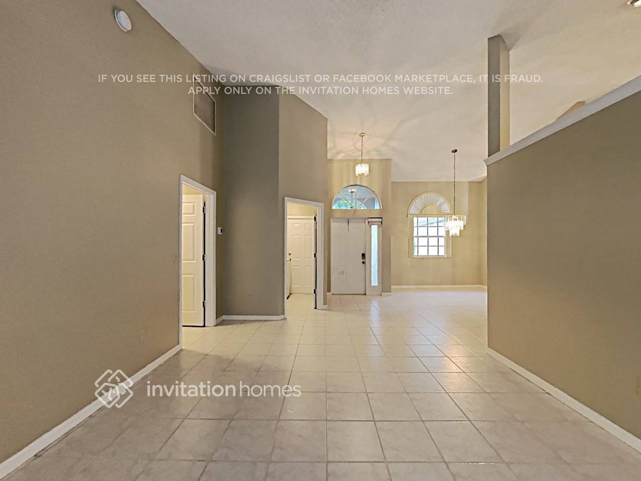 12841 Meadowbreeze Dr - Photo 4 of 20