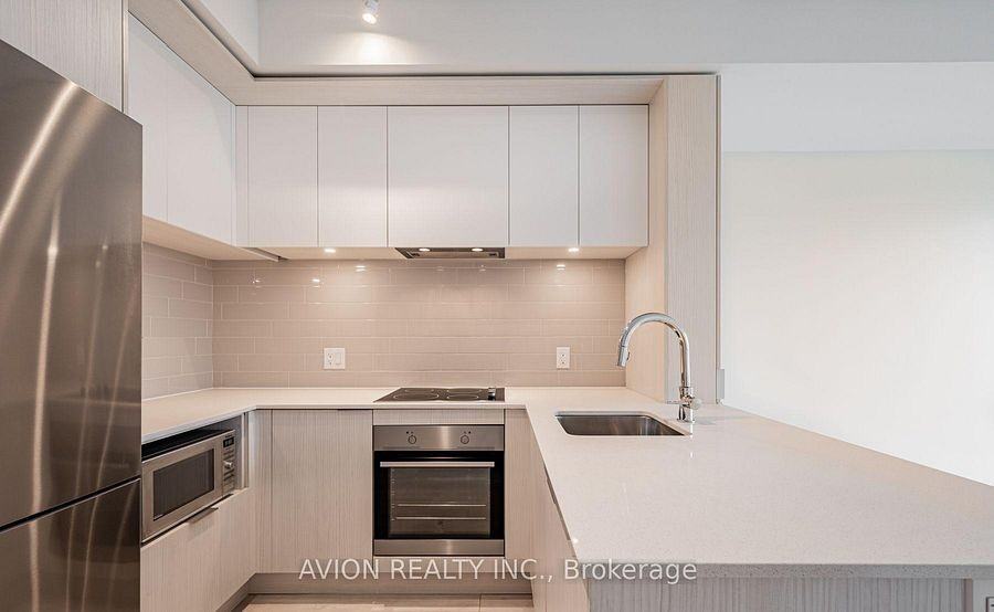 225 Sumach Street #2807 - Photo 4 of 17