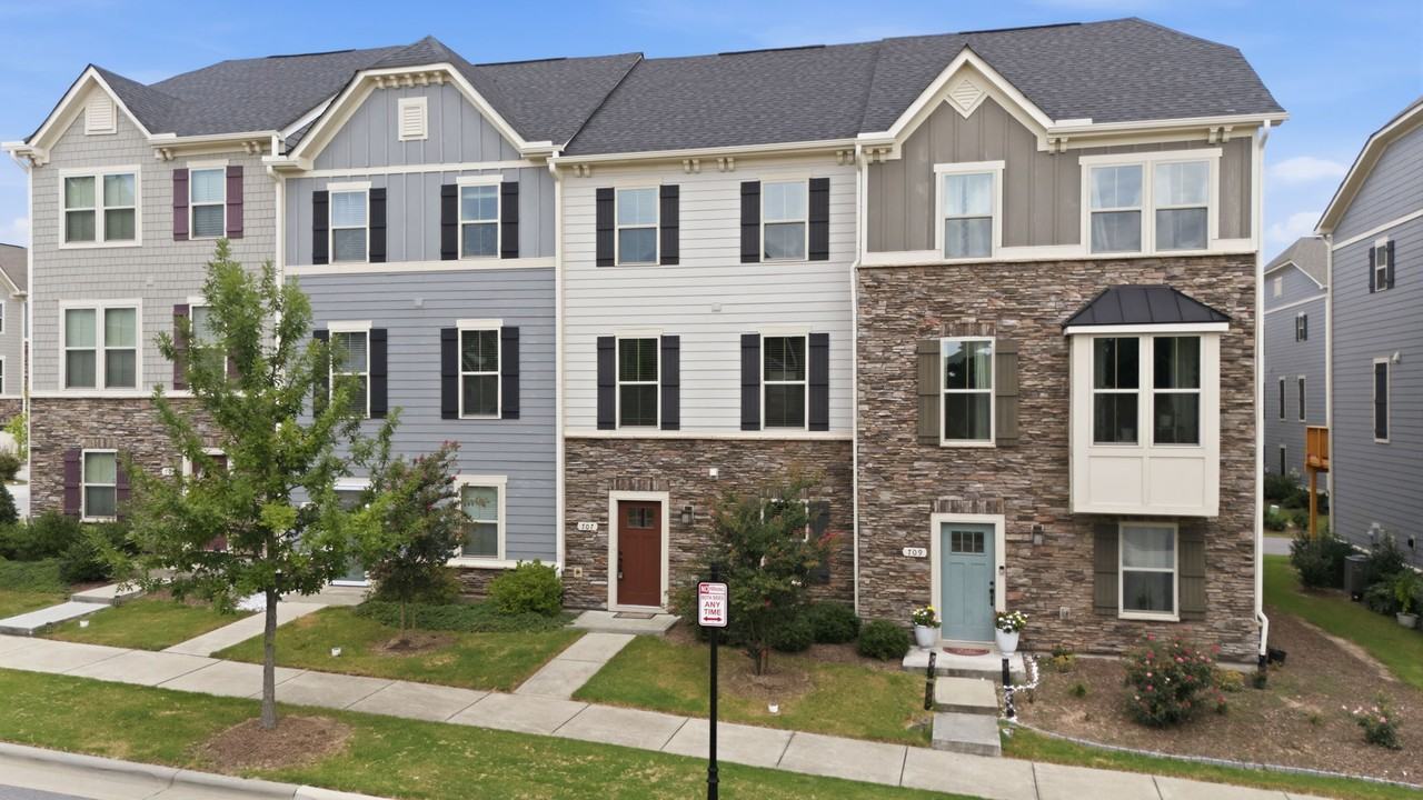 707 Channing Park Cir #1 - Photo 4 of 50