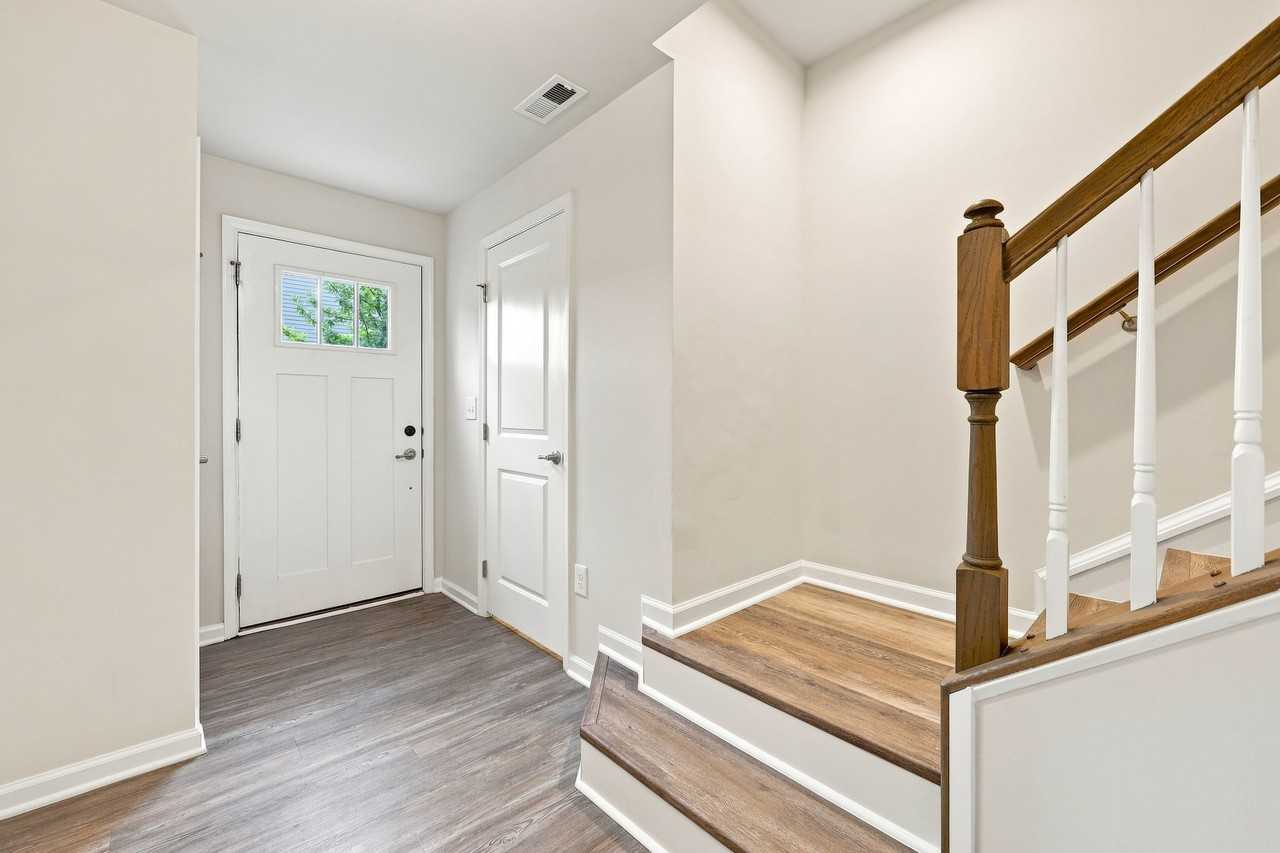 707 Channing Park Cir #1 - Photo 7 of 50
