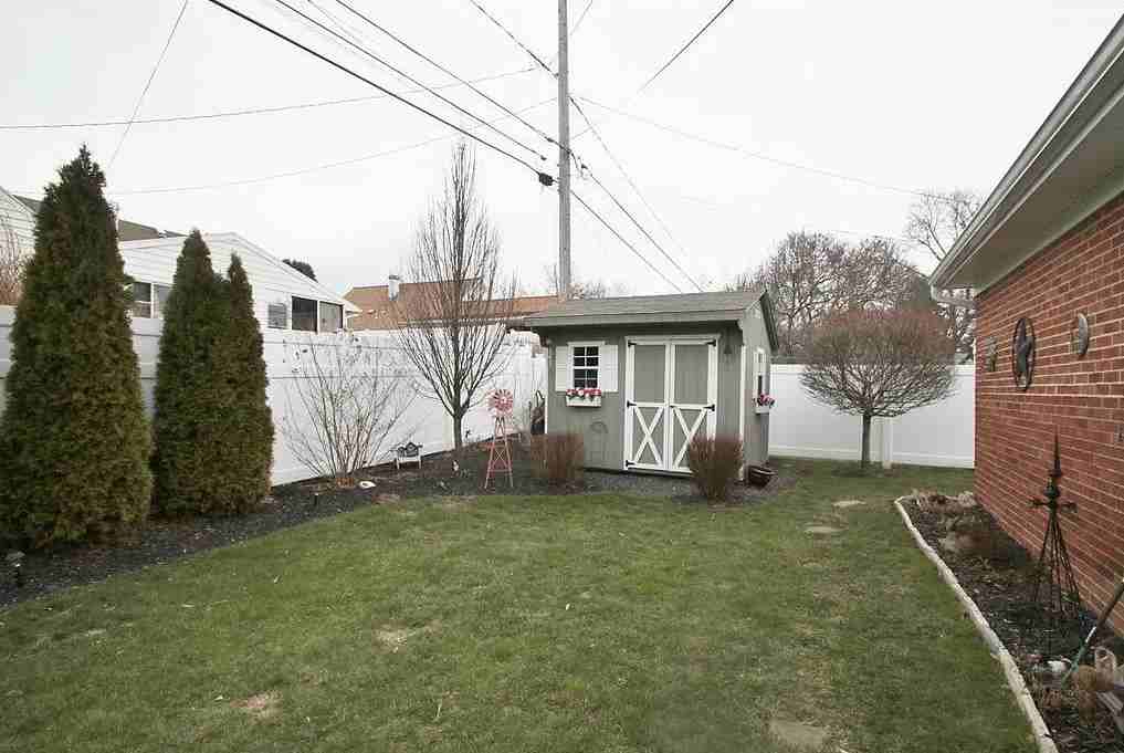 1912 Fairland Ave #1 - Photo 3 of 38