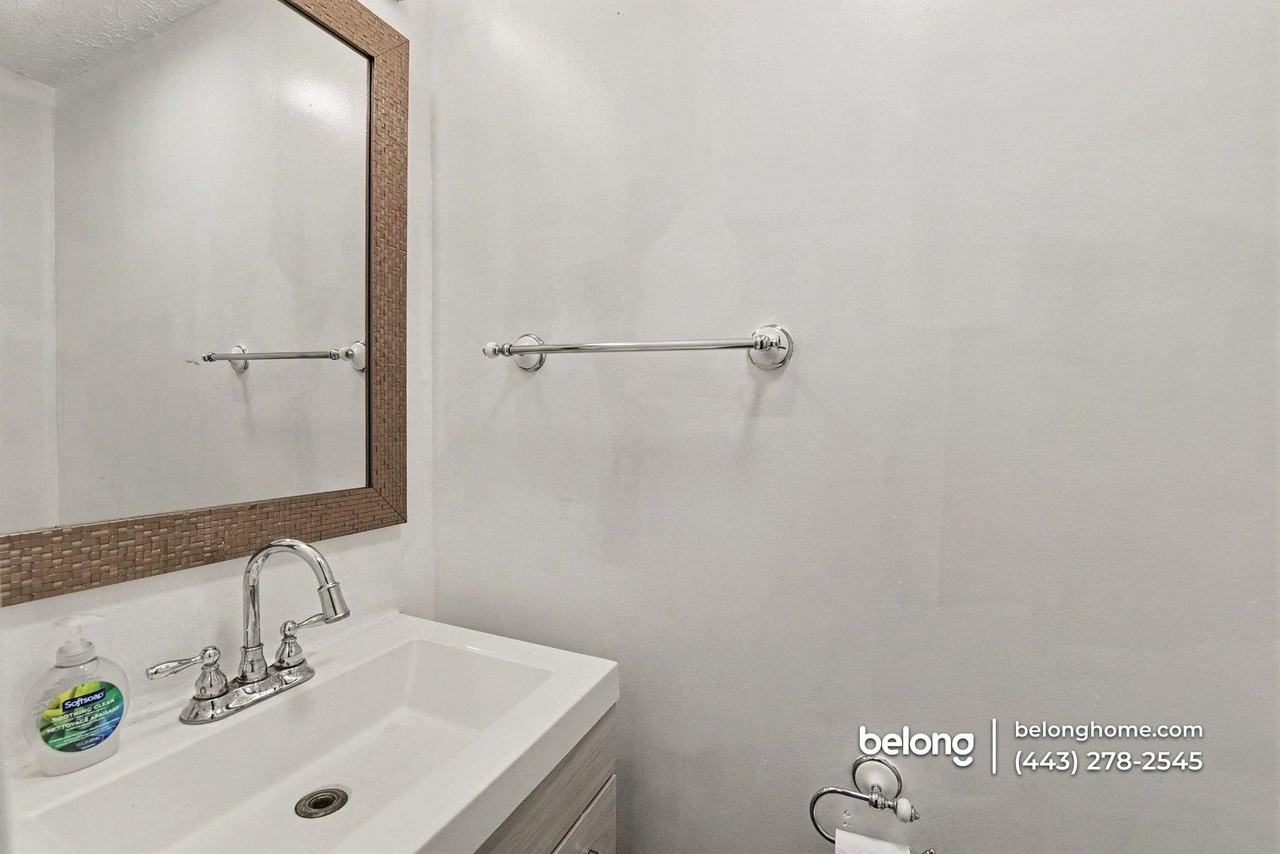 8918 Pembrook Woods - Photo 5 of 15